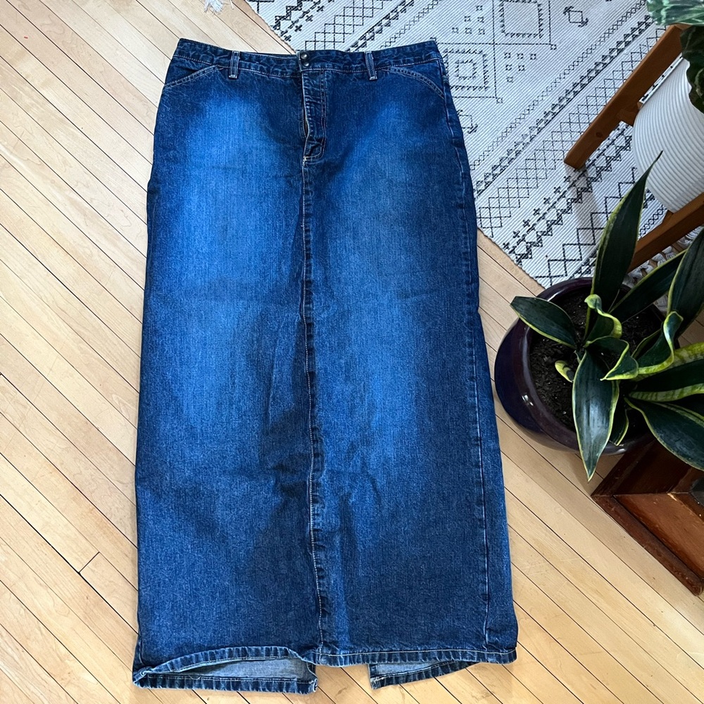 Reitman’s Denim Maxi Skirt/Long Denim Skirt/Y2K/Size 15/EUC